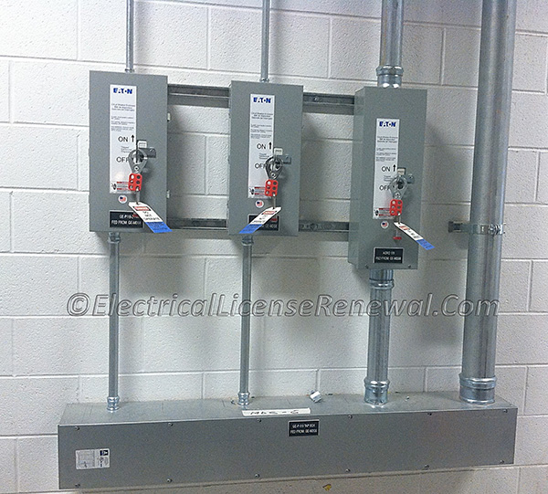 NFPA 70E Simple and Complex Lockout/Tagout.