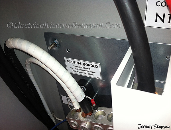 Since the neutral is bonded to the enclosure, the generator is being used as a separately derived system. This means that a transfer switch with a switched neutral must be used